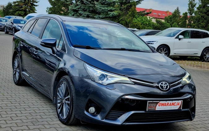 Toyota Avensis cena 63900 przebieg: 133000, rok produkcji 2017 z Kobyłka małe 277